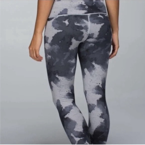 Lululemon Wunder Under Floral Platoon Silver Spoon Gray Leggings Size 6 - Picture 12 of 13